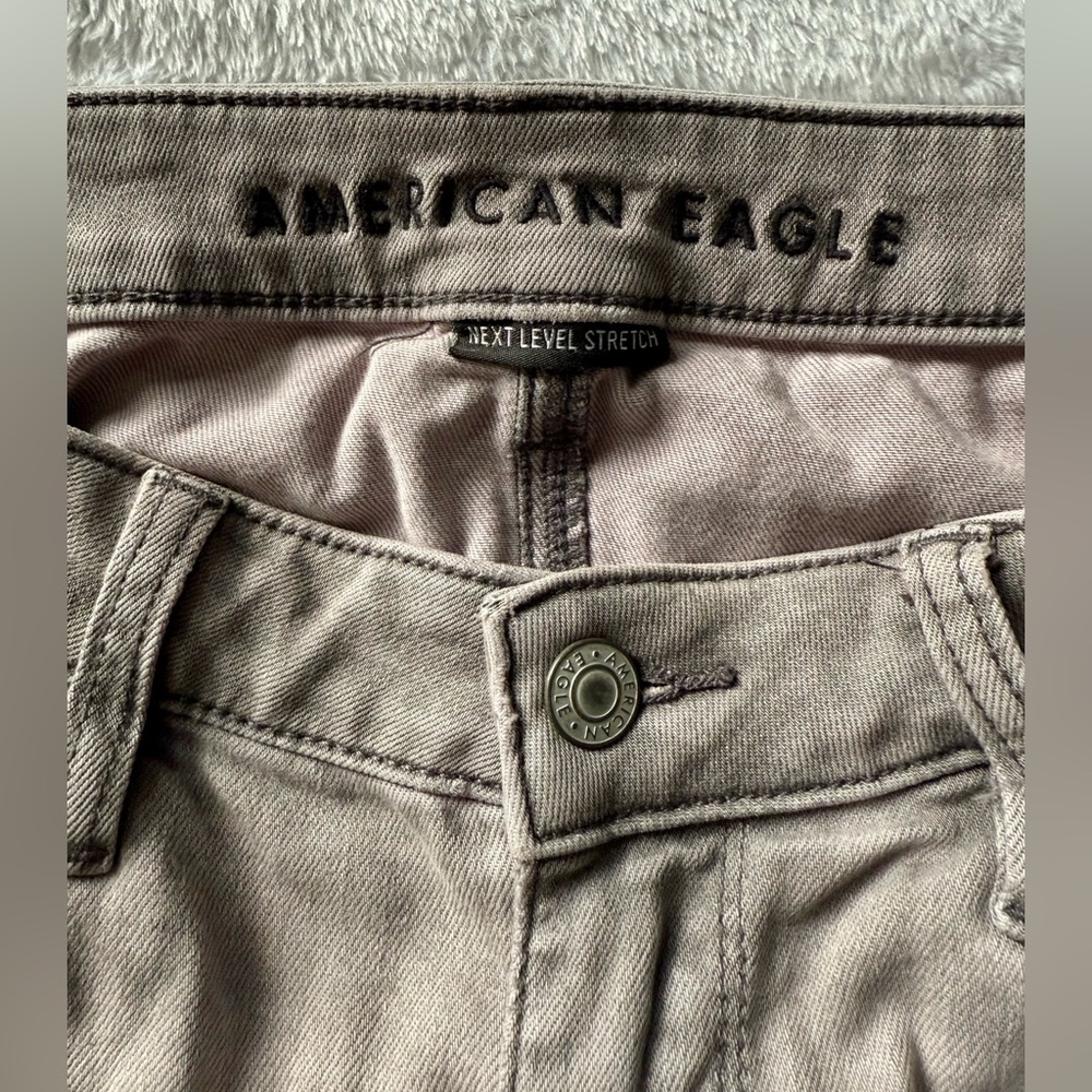 American Eagle Outfitters Women's Light Gray Ripped Skinny Jeans Sz 6 - Picture 6 of 12